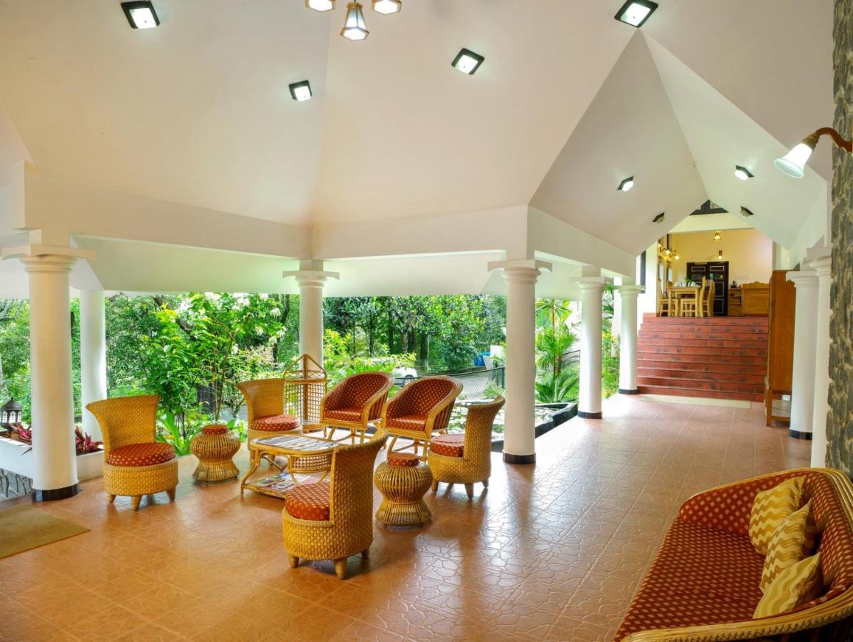 Hotel Treetop テッカディ エクステリア 写真